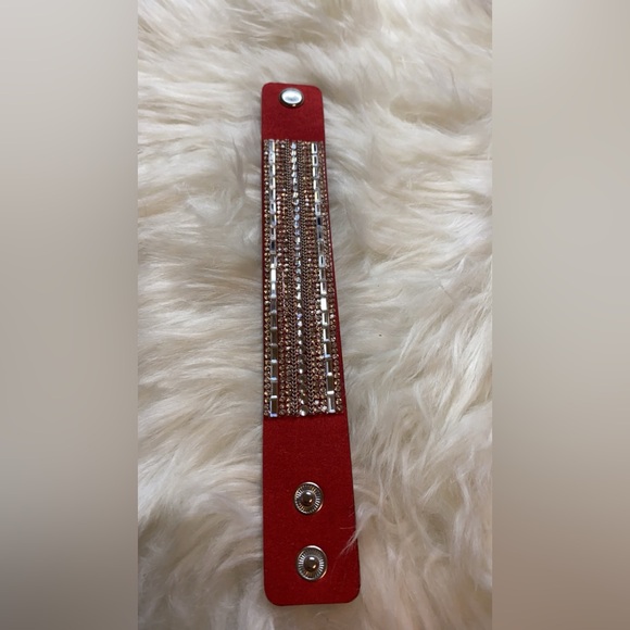 🔥 Red Hot Sizzling Bedazzled SnapBack Bracelet! Ready to Ship!🔥 - Picture 2 of 4